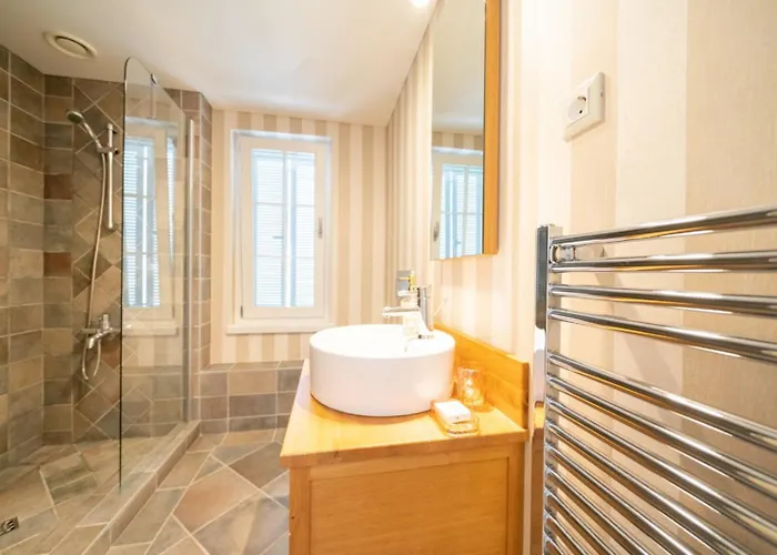 Number 27, Outstanding Corner W/pool In Portville Gocek Βίλα