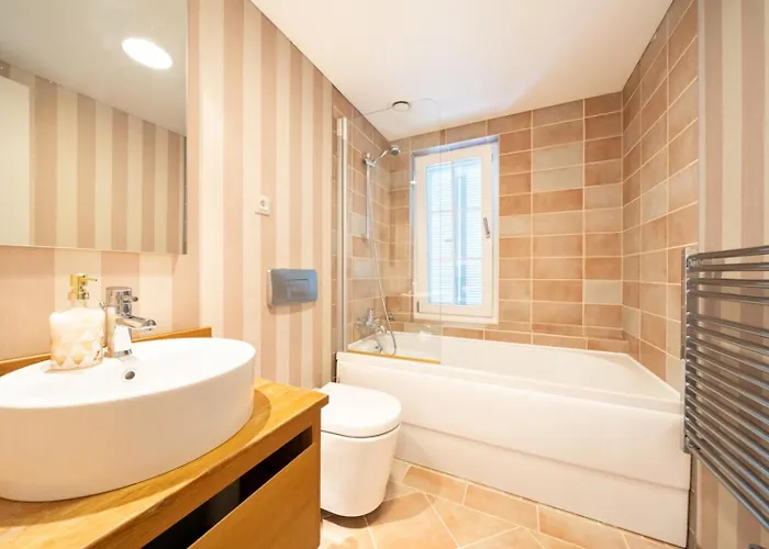 Number 27, Outstanding Corner W/pool In Portville Gocek