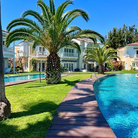 Number 27, Outstanding Corner W/pool In Portville Gocek Вилла