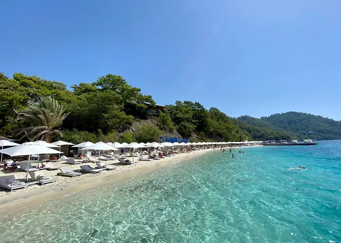 Number 27, Outstanding Corner W/pool In Portville Gocek Villa Fethiye